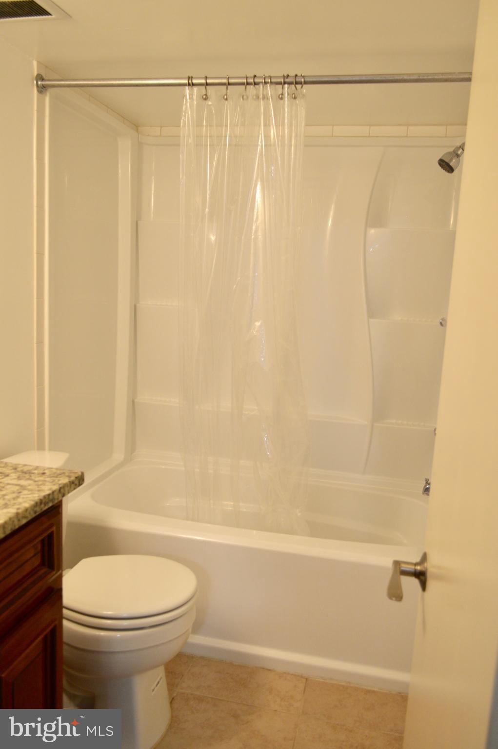 ECHO DALE - Residential Lease