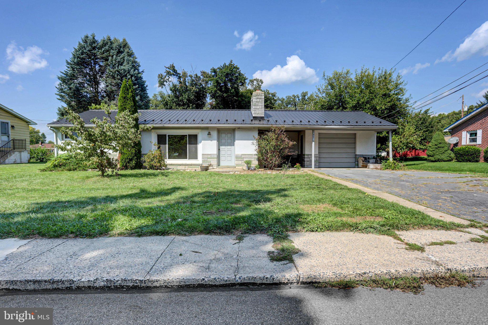 407 N MORRIS STREET
