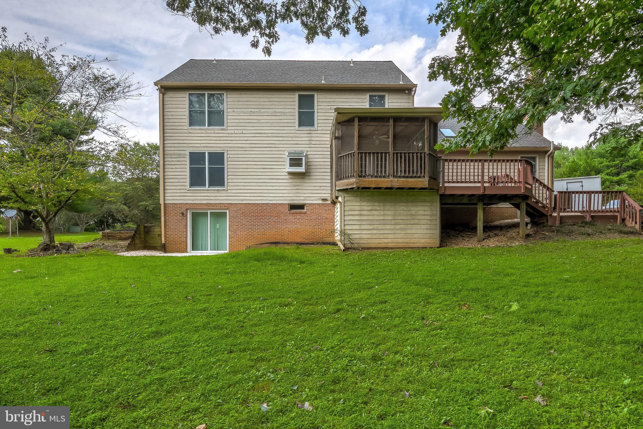 WOODLEAF - Residential