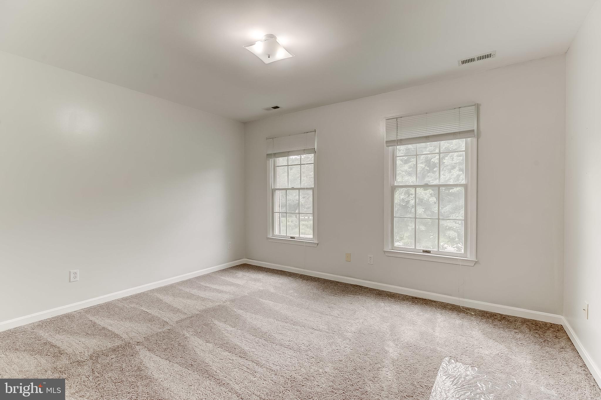 WOODLEAF - Residential