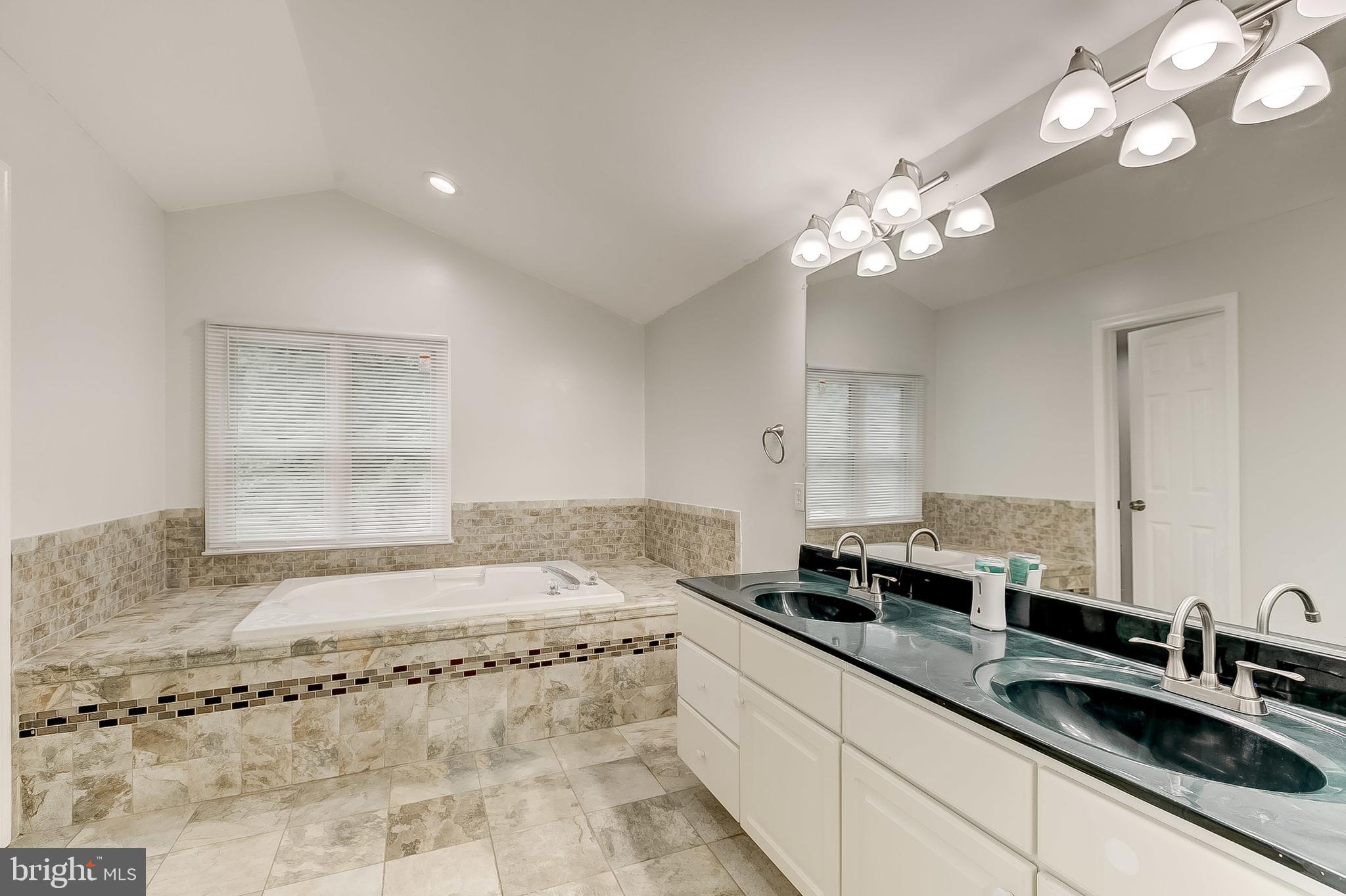 WOODLEAF - Residential