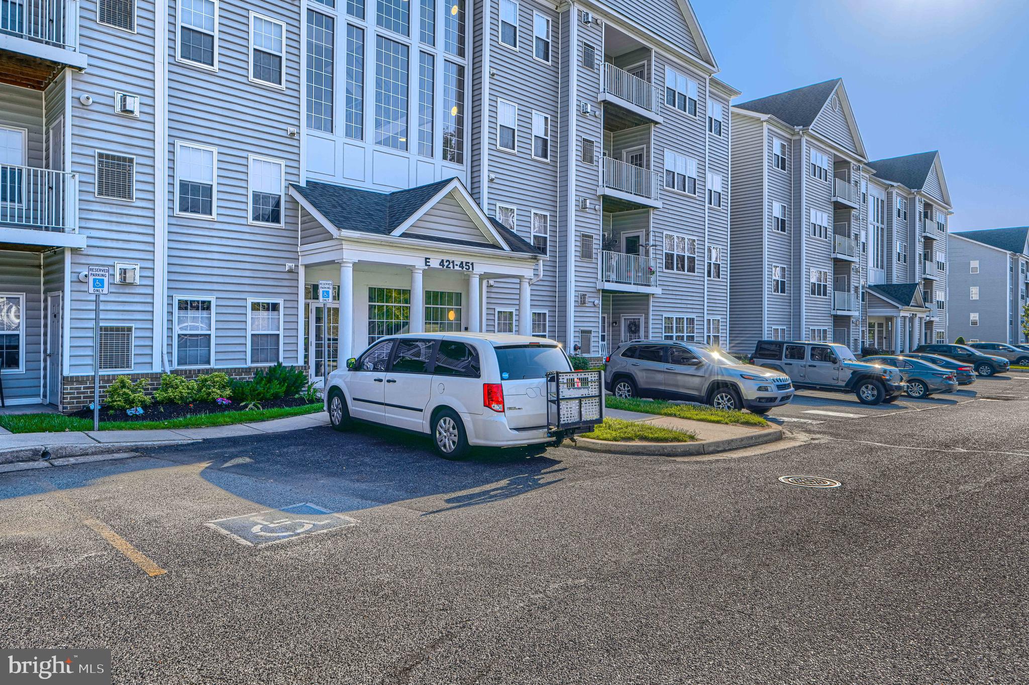 HOPEWELL POINTE - Residential
