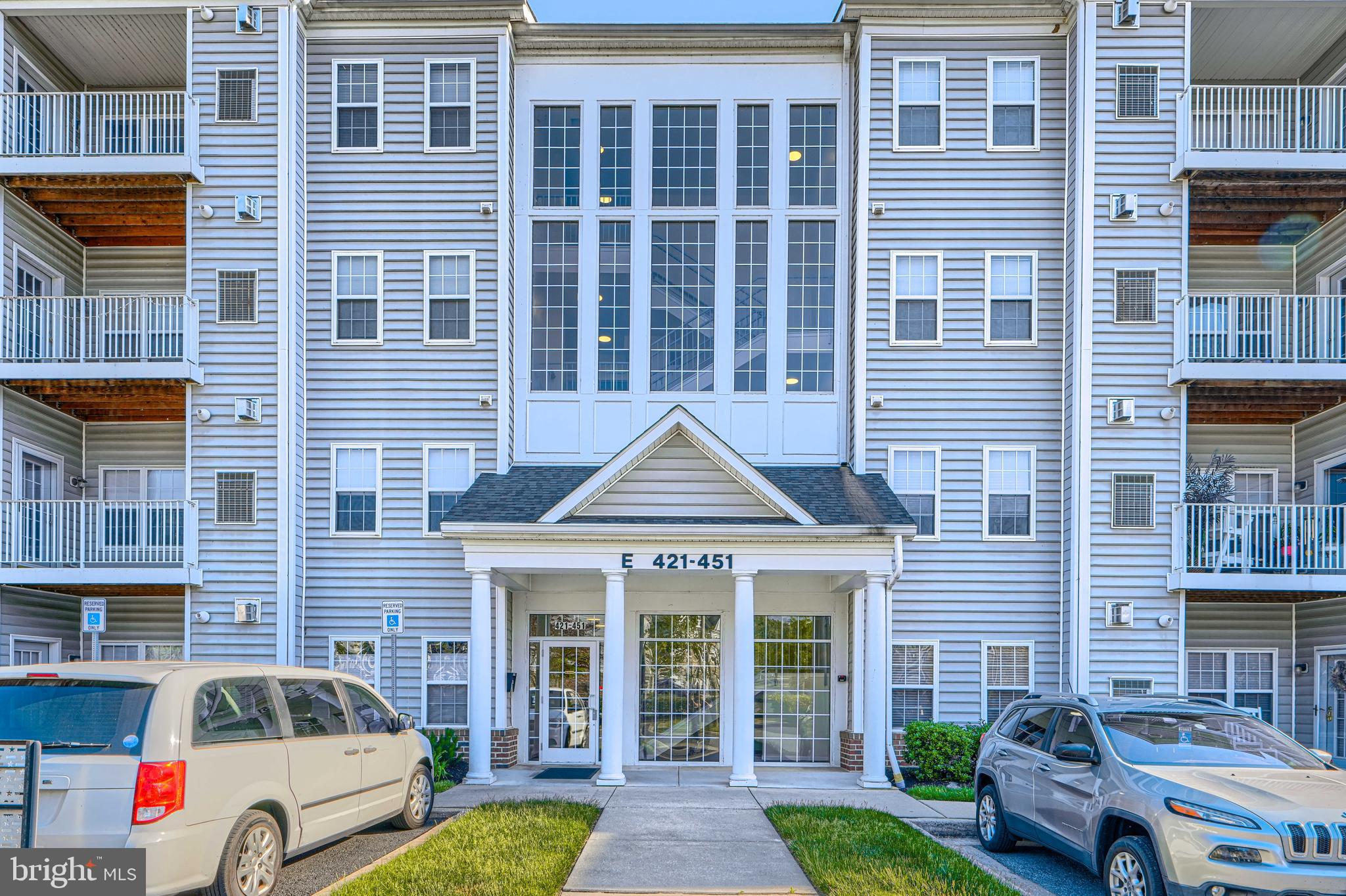 HOPEWELL POINTE - Residential