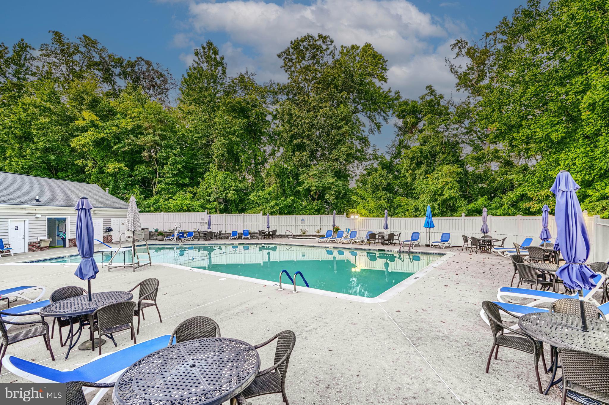 HOPEWELL POINTE - Residential
