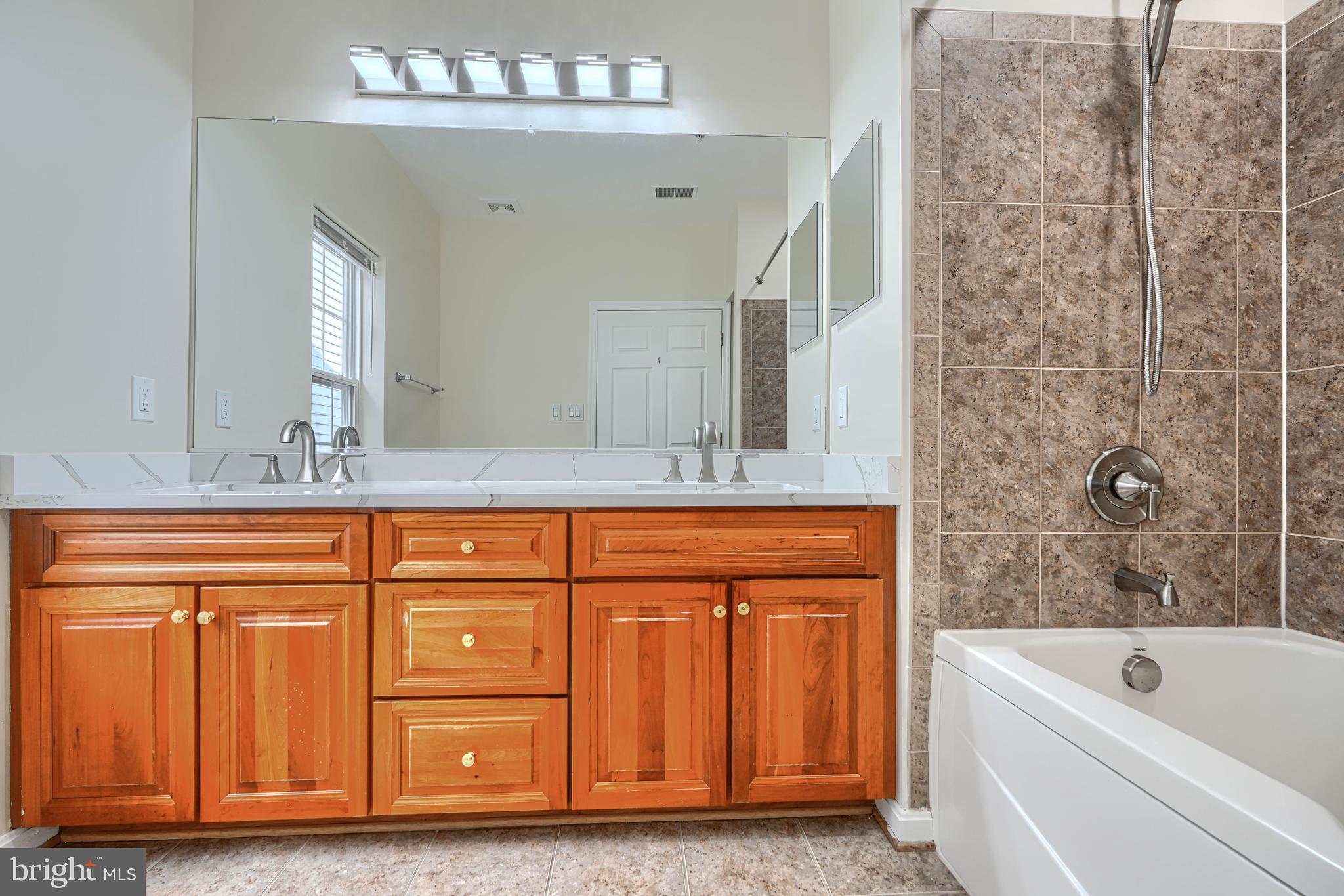 HOPEWELL POINTE - Residential