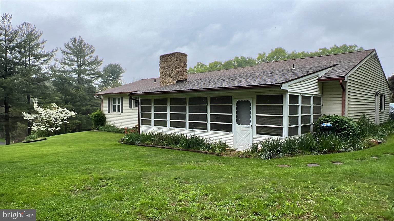 MOHNTON LAWN - Residential