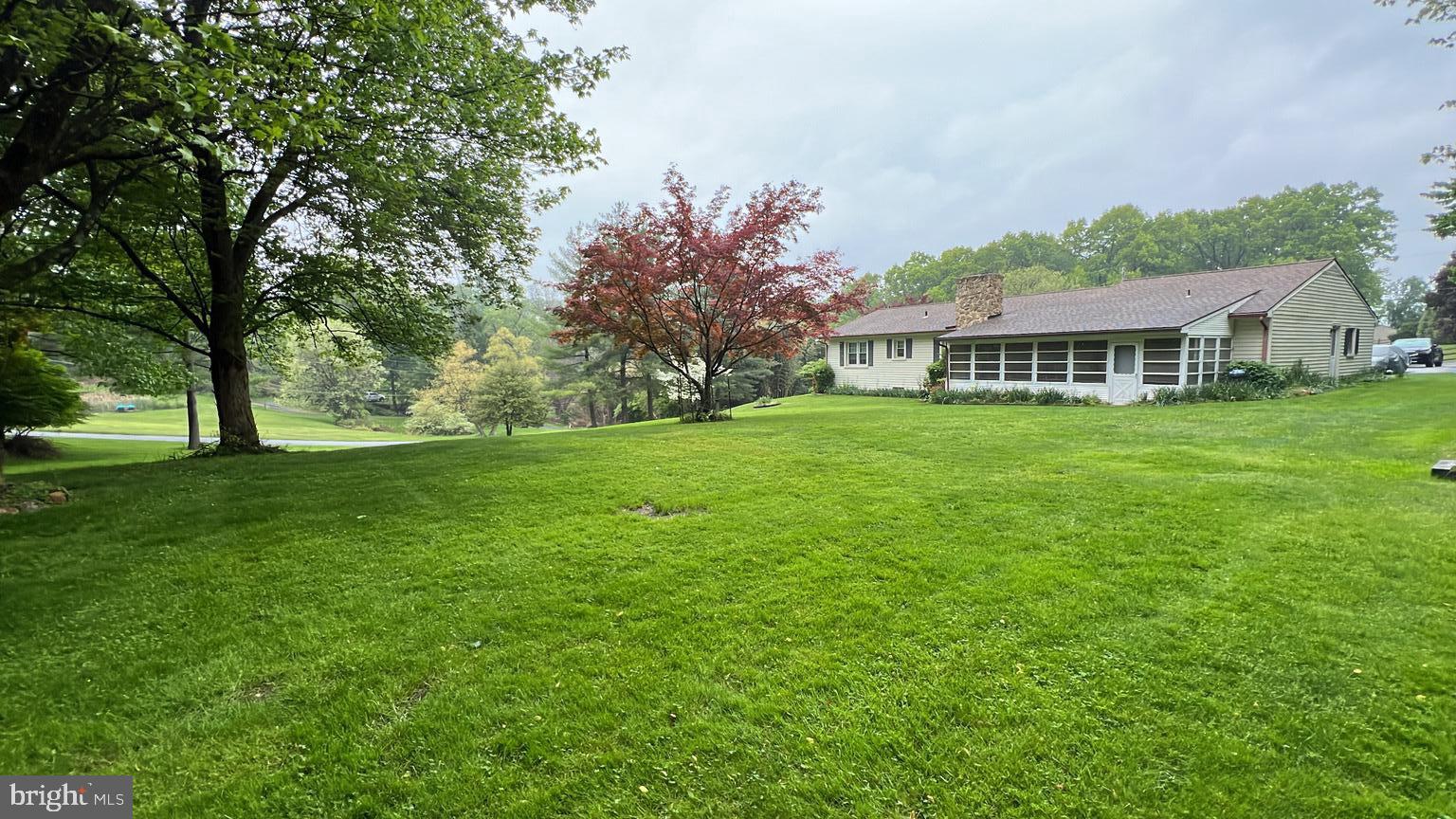 MOHNTON LAWN - Residential