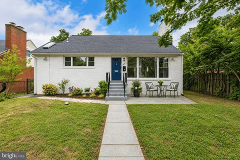 2604 Plyers Mill Road, Silver Spring, MD 20902 - #: MDMC2244432