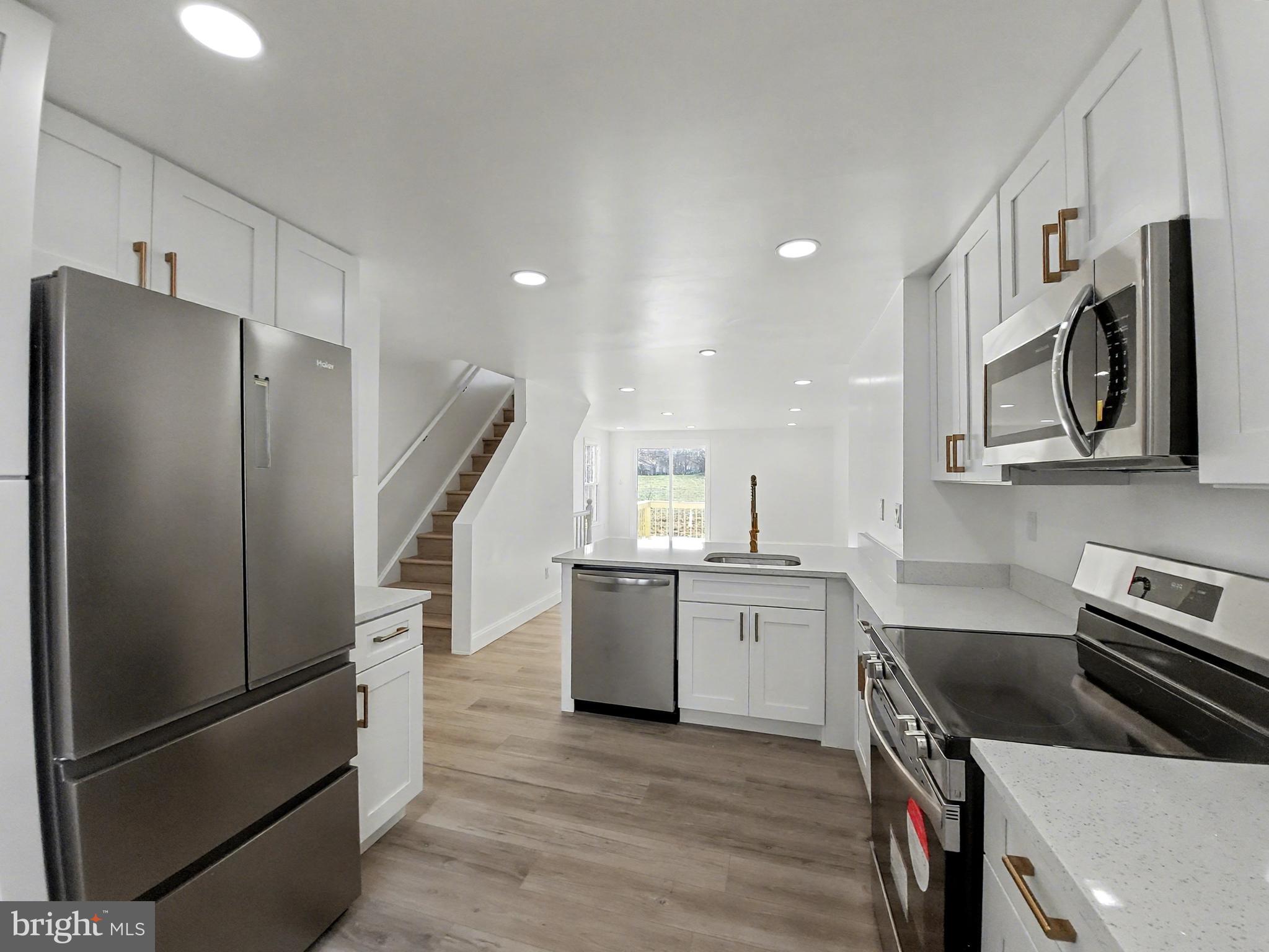 SUFFOLK PLACE - Residential