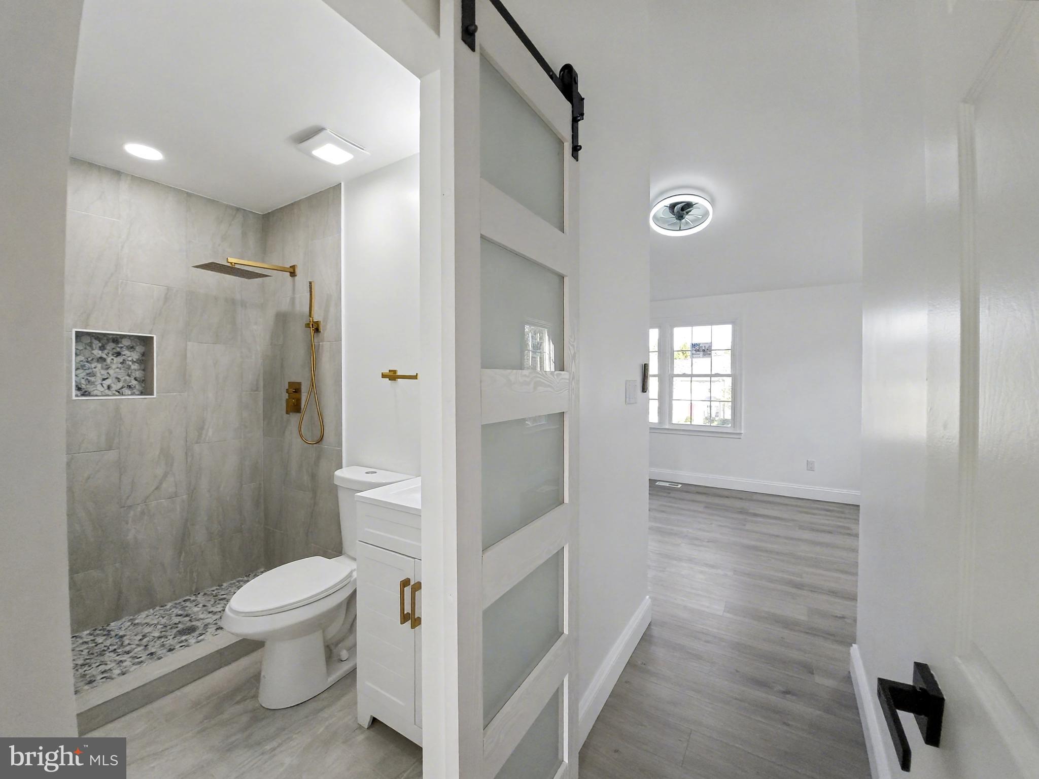 SUFFOLK PLACE - Residential