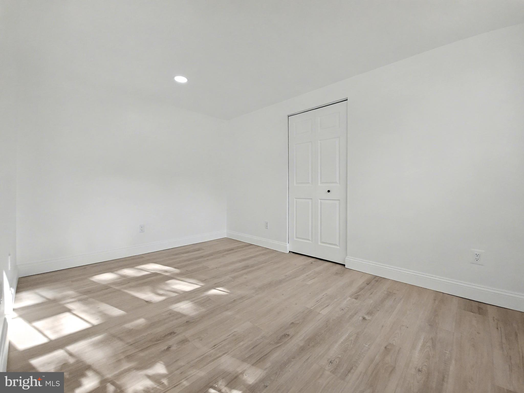 SUFFOLK PLACE - Residential