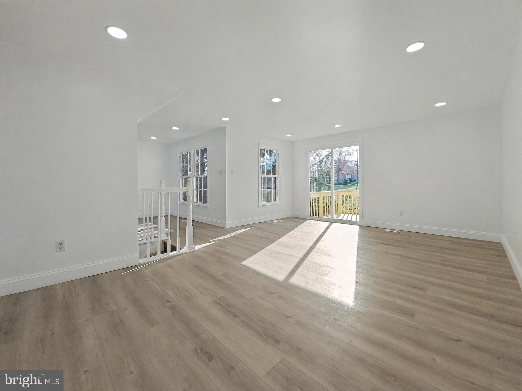 SUFFOLK PLACE - Residential