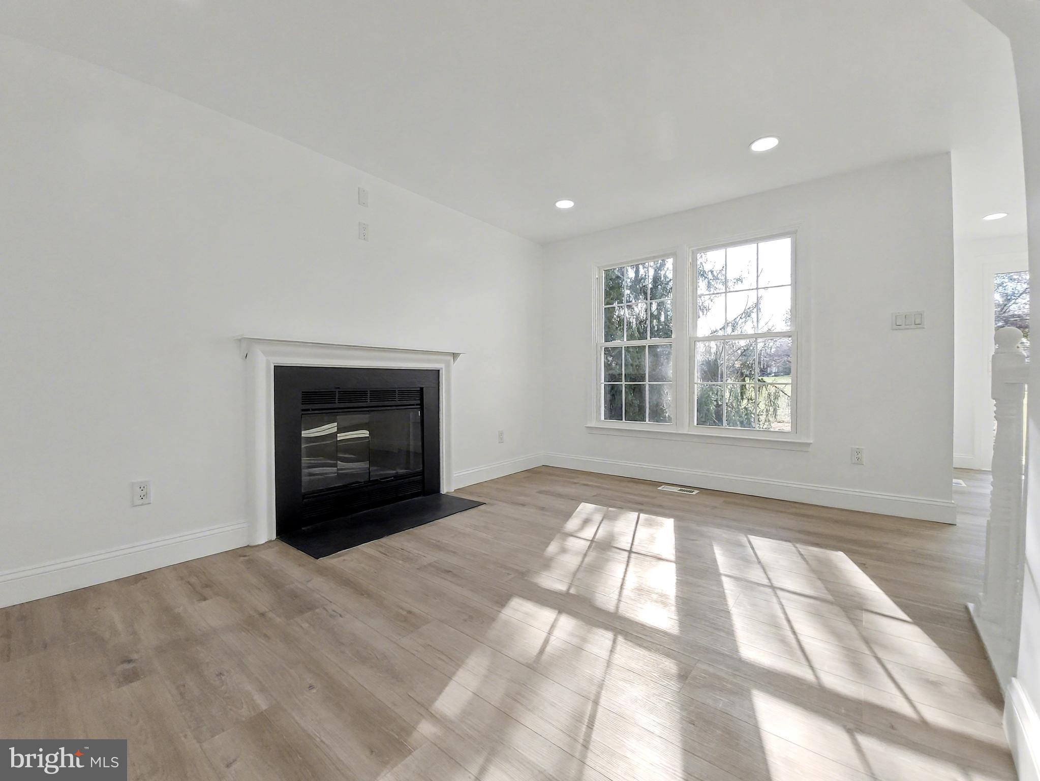 SUFFOLK PLACE - Residential