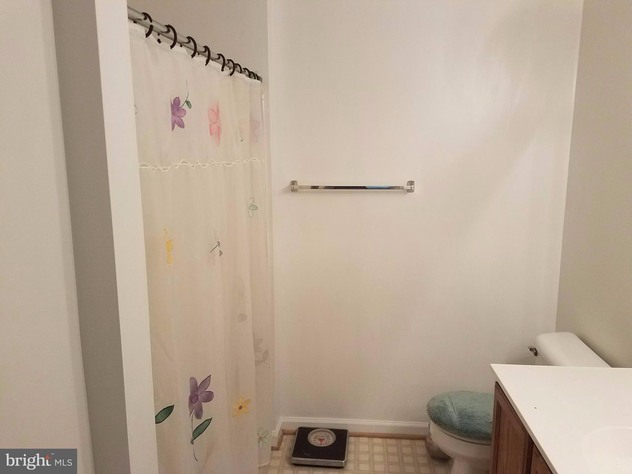 CASCADES - Residential Lease