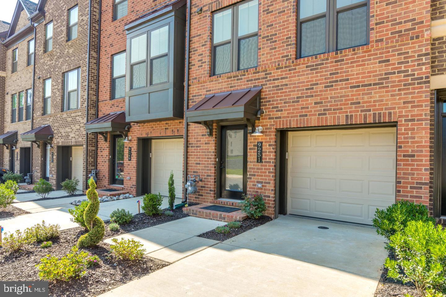 9251 WOOD VIOLET COURT