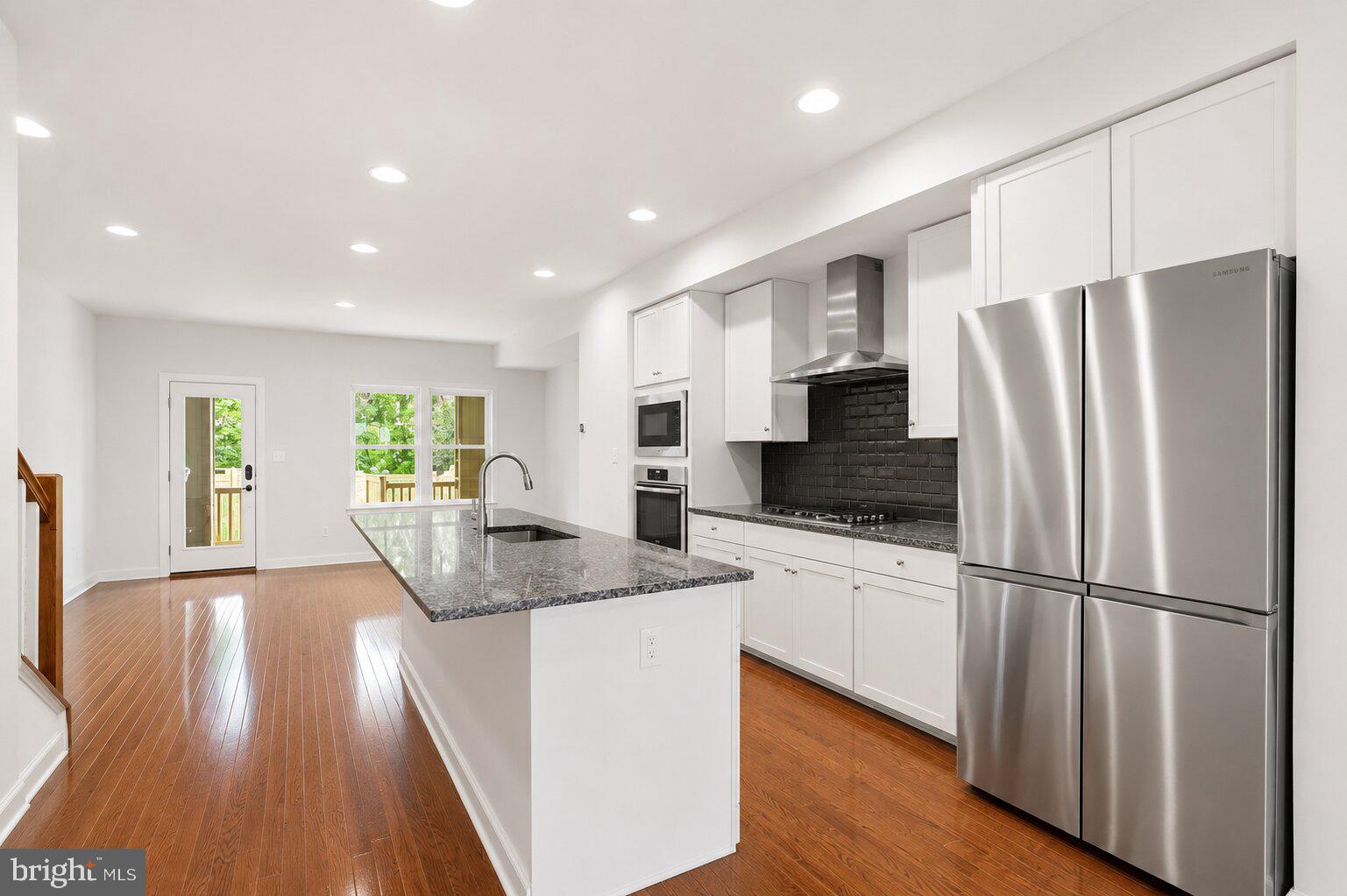 9251 WOOD VIOLET COURT