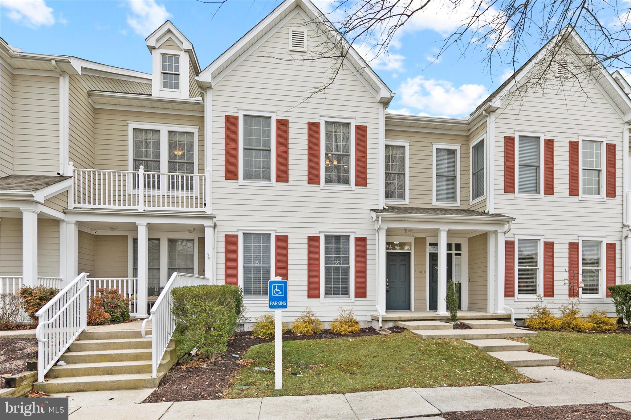 128 OCTOBER GLORY AVENUE F