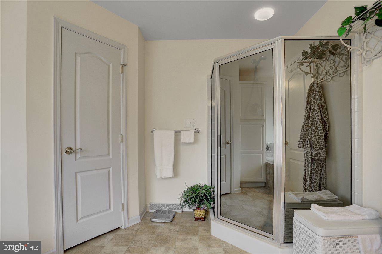 DONWOOD ESTATES - Residential