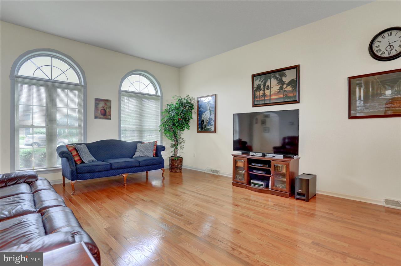 DONWOOD ESTATES - Residential