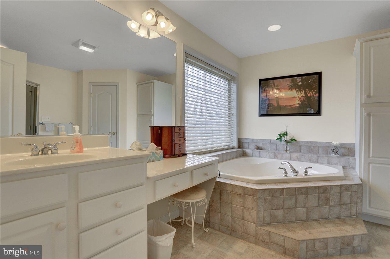 DONWOOD ESTATES - Residential