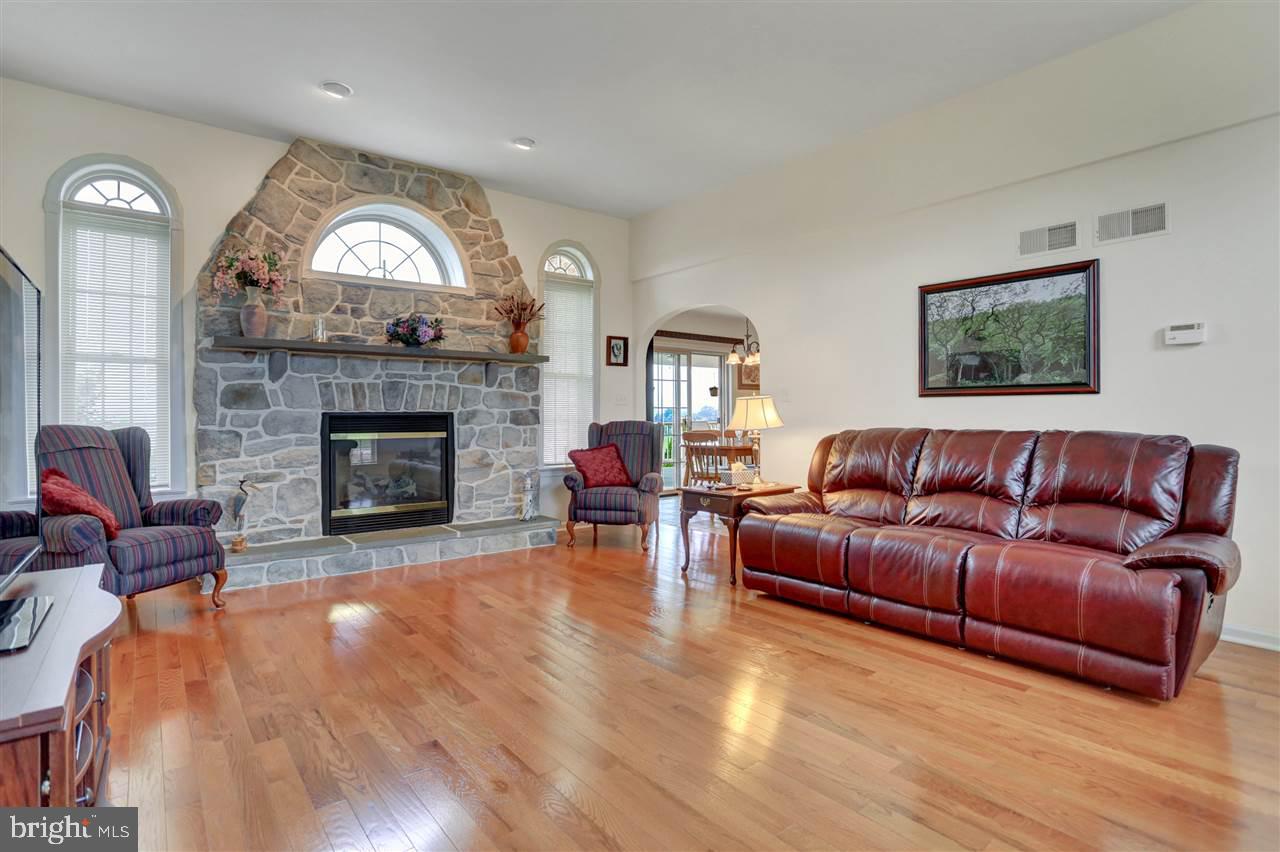 DONWOOD ESTATES - Residential