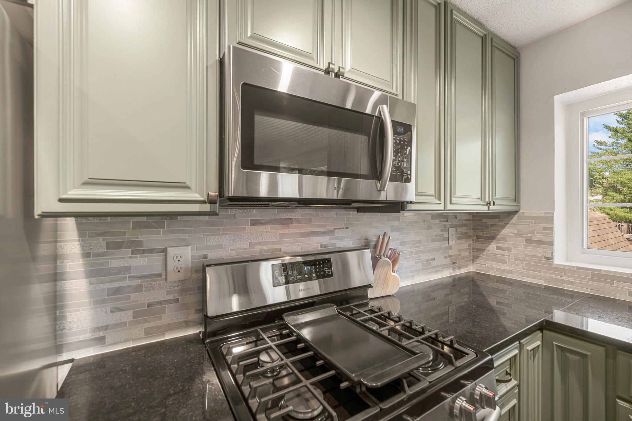 8061 TOPPER COURT