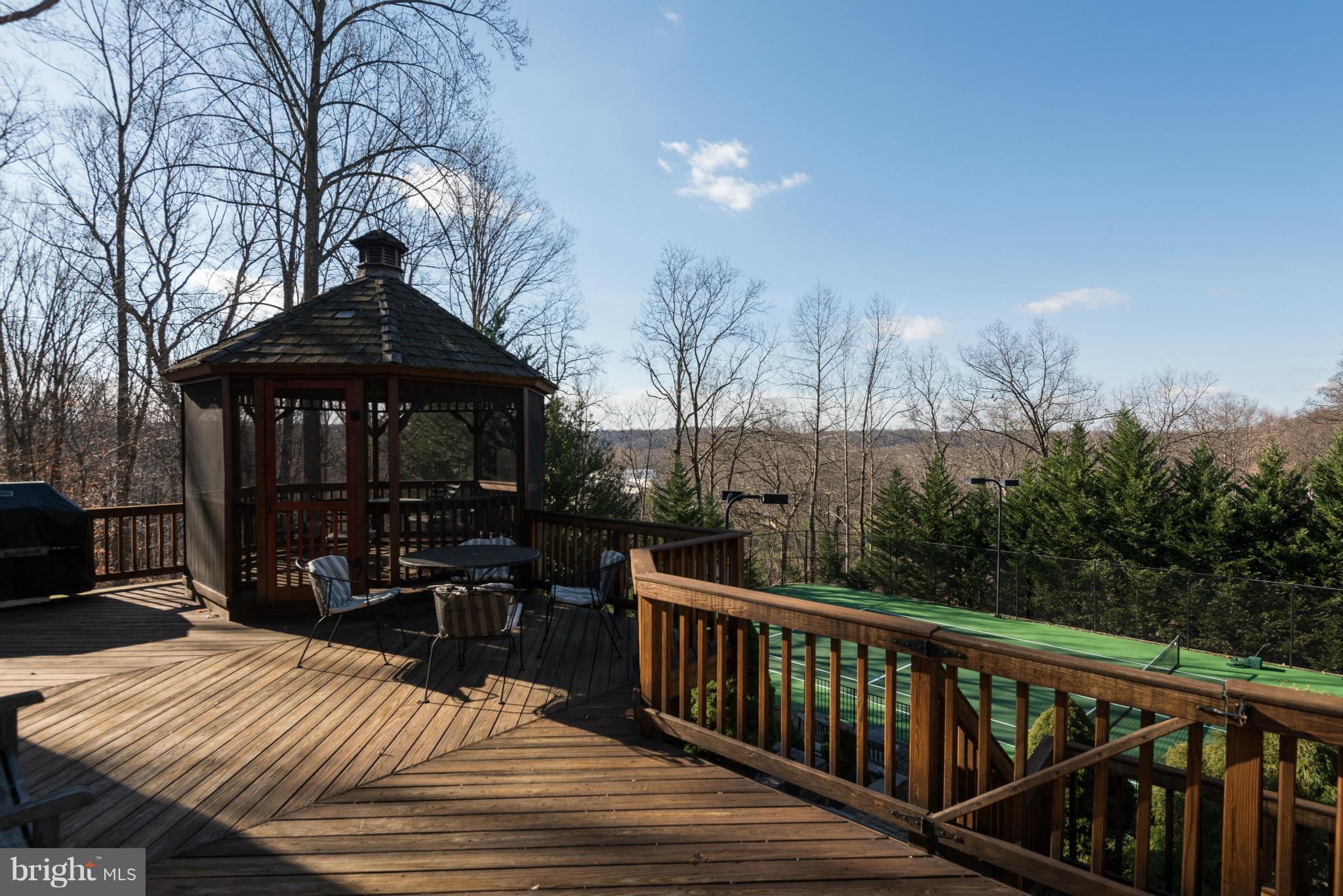 THE PALISADES - Residential