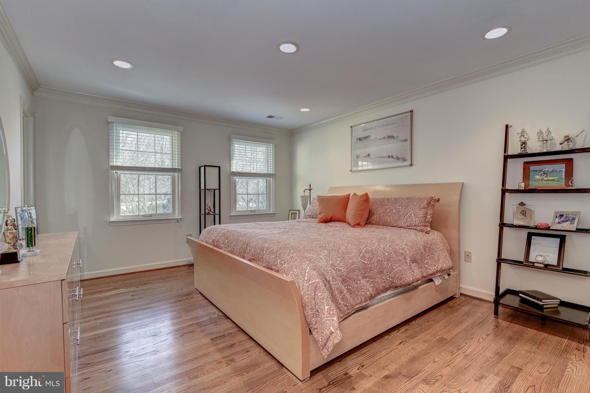 THE PALISADES - Residential