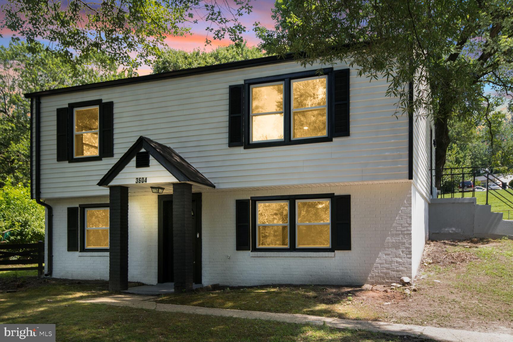 3604 HALLOWAY N