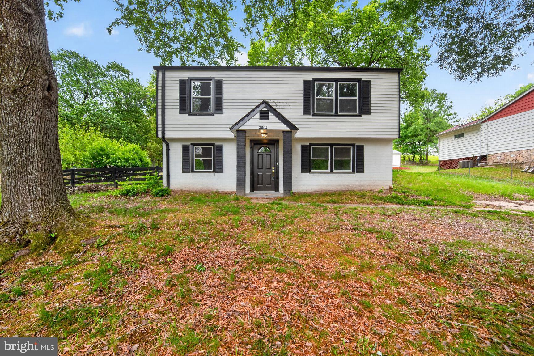 3604 HALLOWAY N