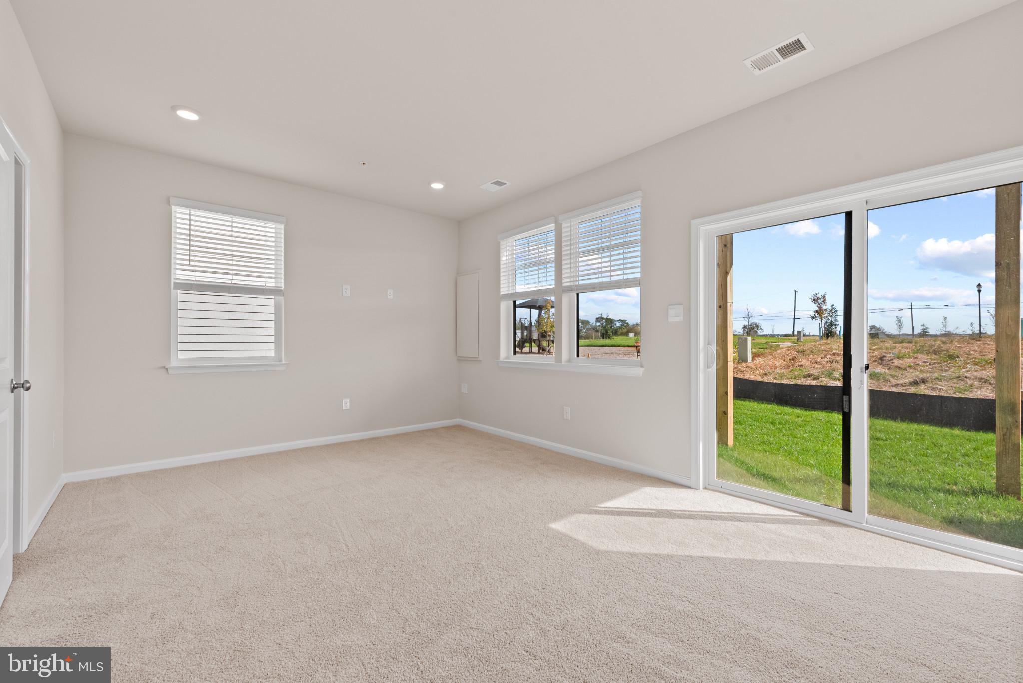 INNOVATION TOWN CENTER - Residential