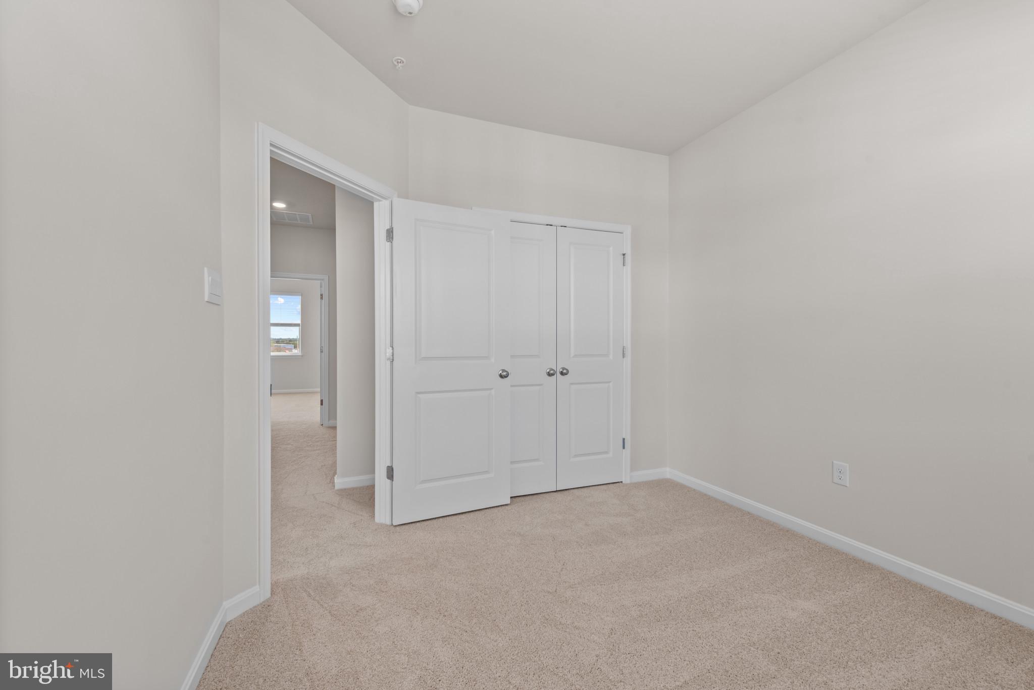 INNOVATION TOWN CENTER - Residential