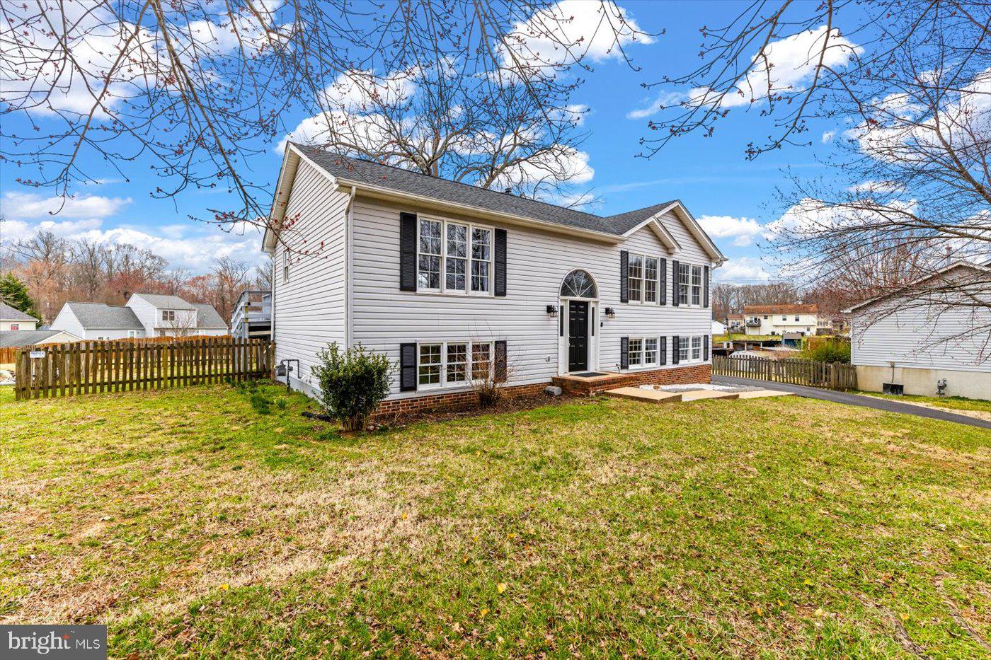 WALNUT HILLS - Residential