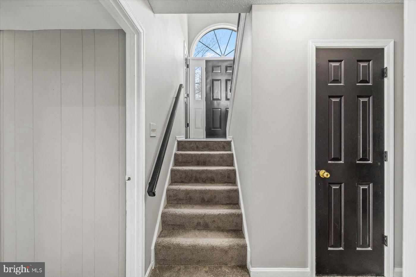 WALNUT HILLS - Residential