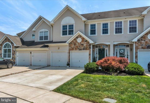 Townhouse For Sale - 14 Spyglass Court<br/> WESTAMPTON, NJ 08060
