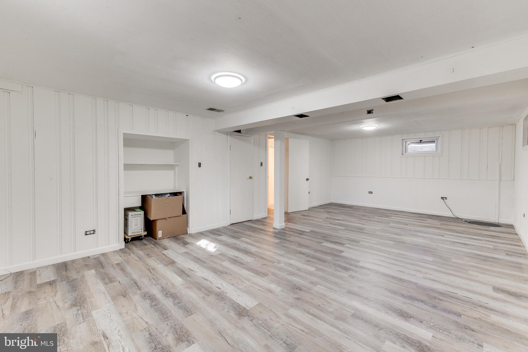 BROYHILL PARK - Residential