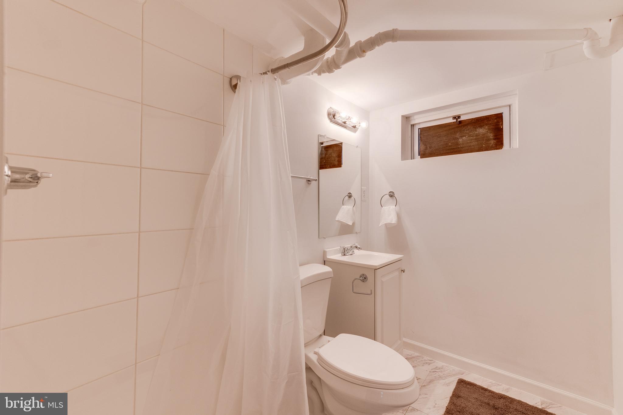 BROYHILL PARK - Residential