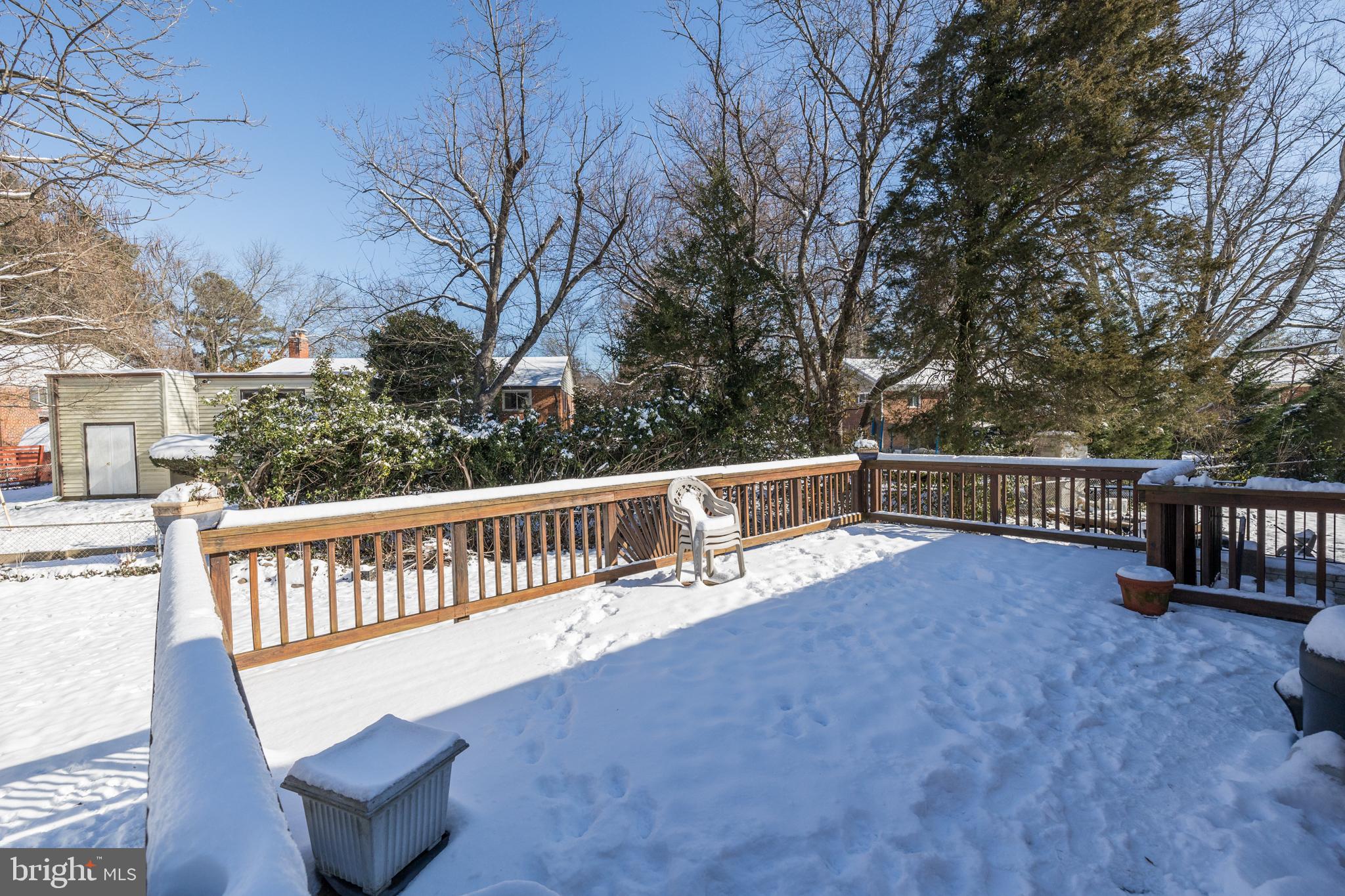 BROYHILL PARK - Residential