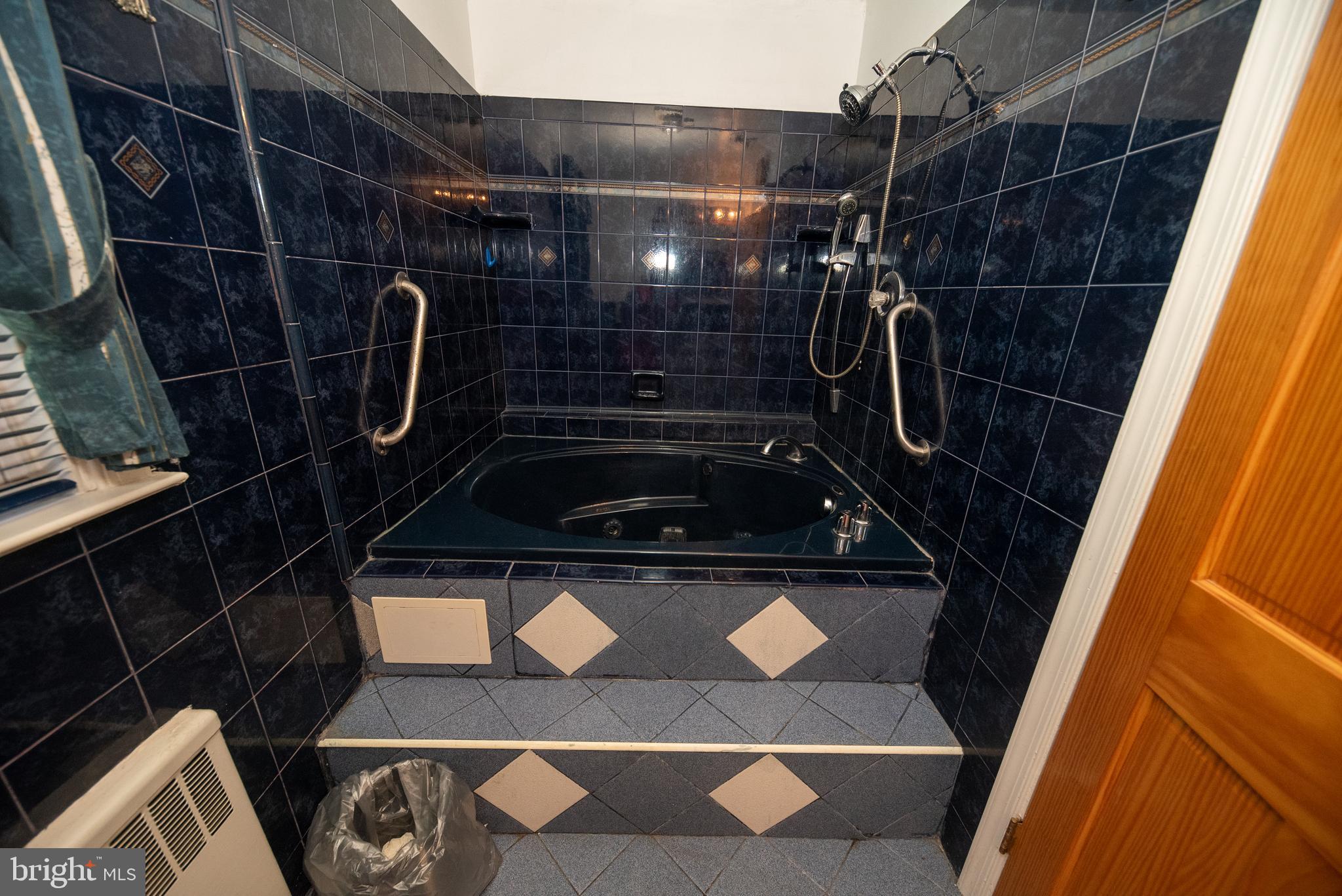 LAVEROCK - Residential