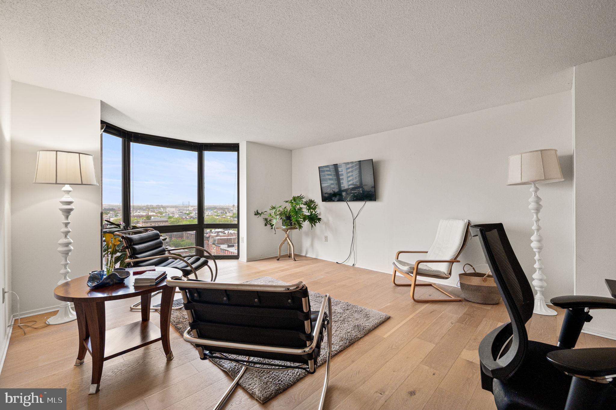 2018 WALNUT STREET 32 15M