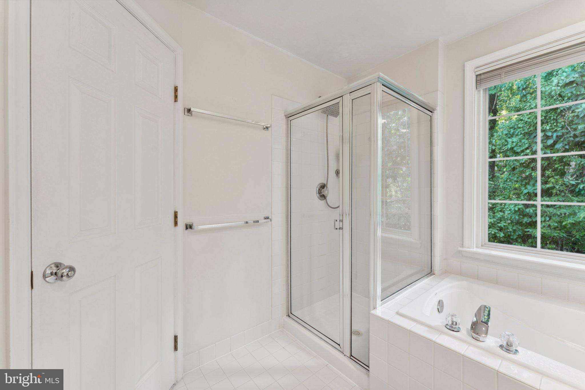 HERITAGE WOODS - Residential Lease