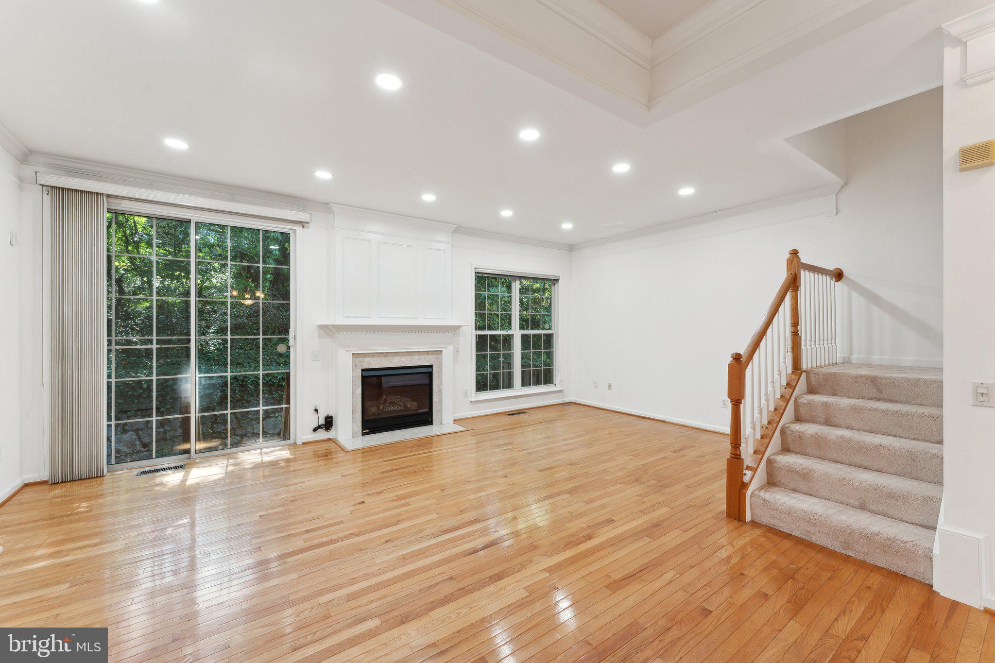 HERITAGE WOODS - Residential Lease