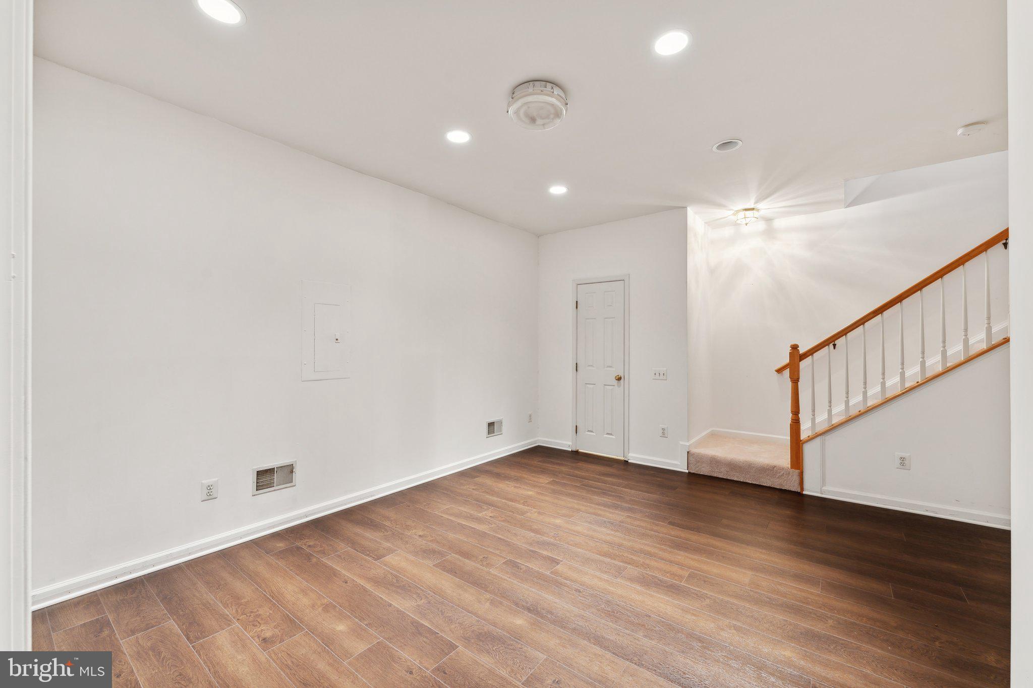 HERITAGE WOODS - Residential Lease