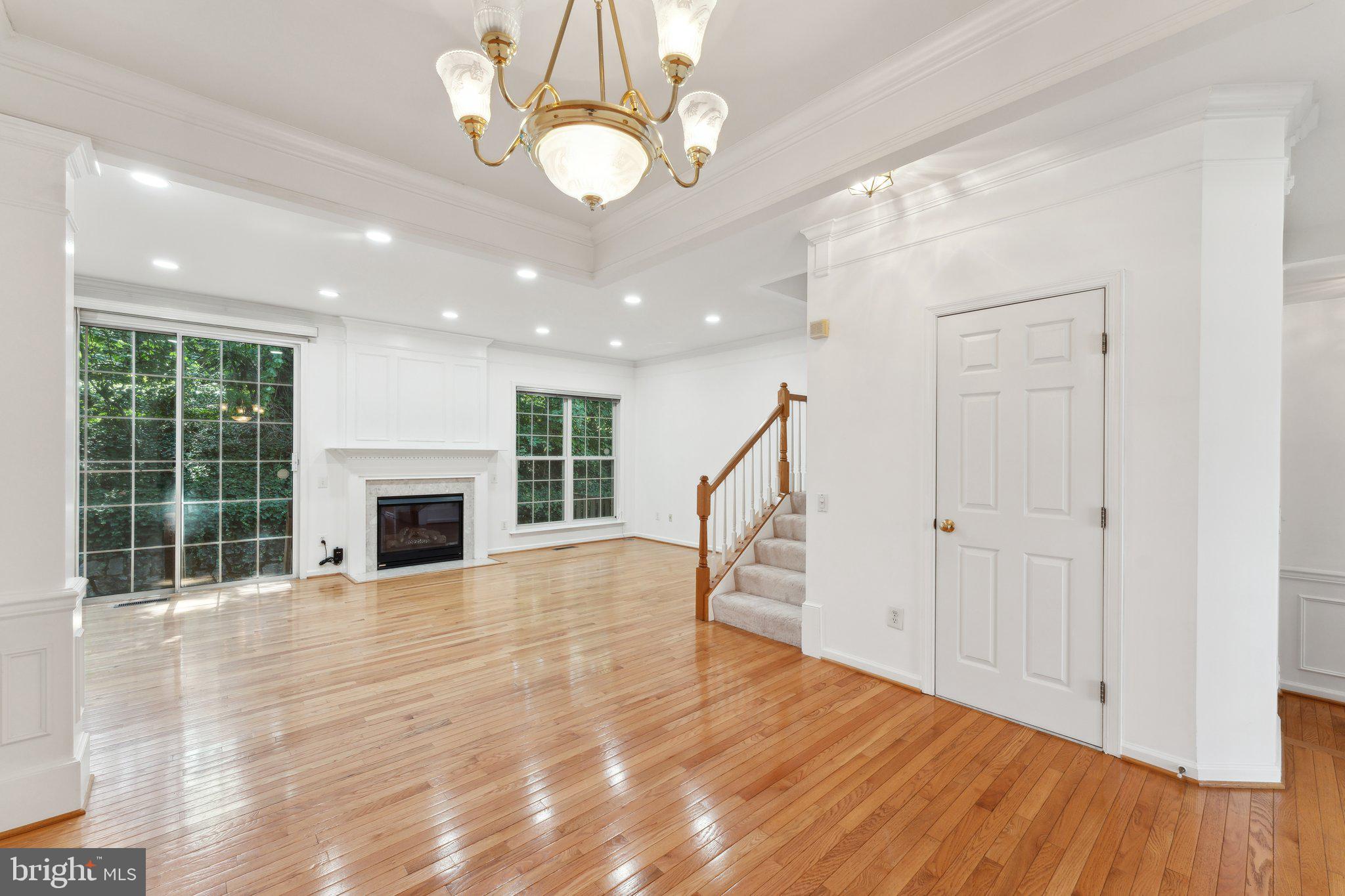 HERITAGE WOODS - Residential Lease