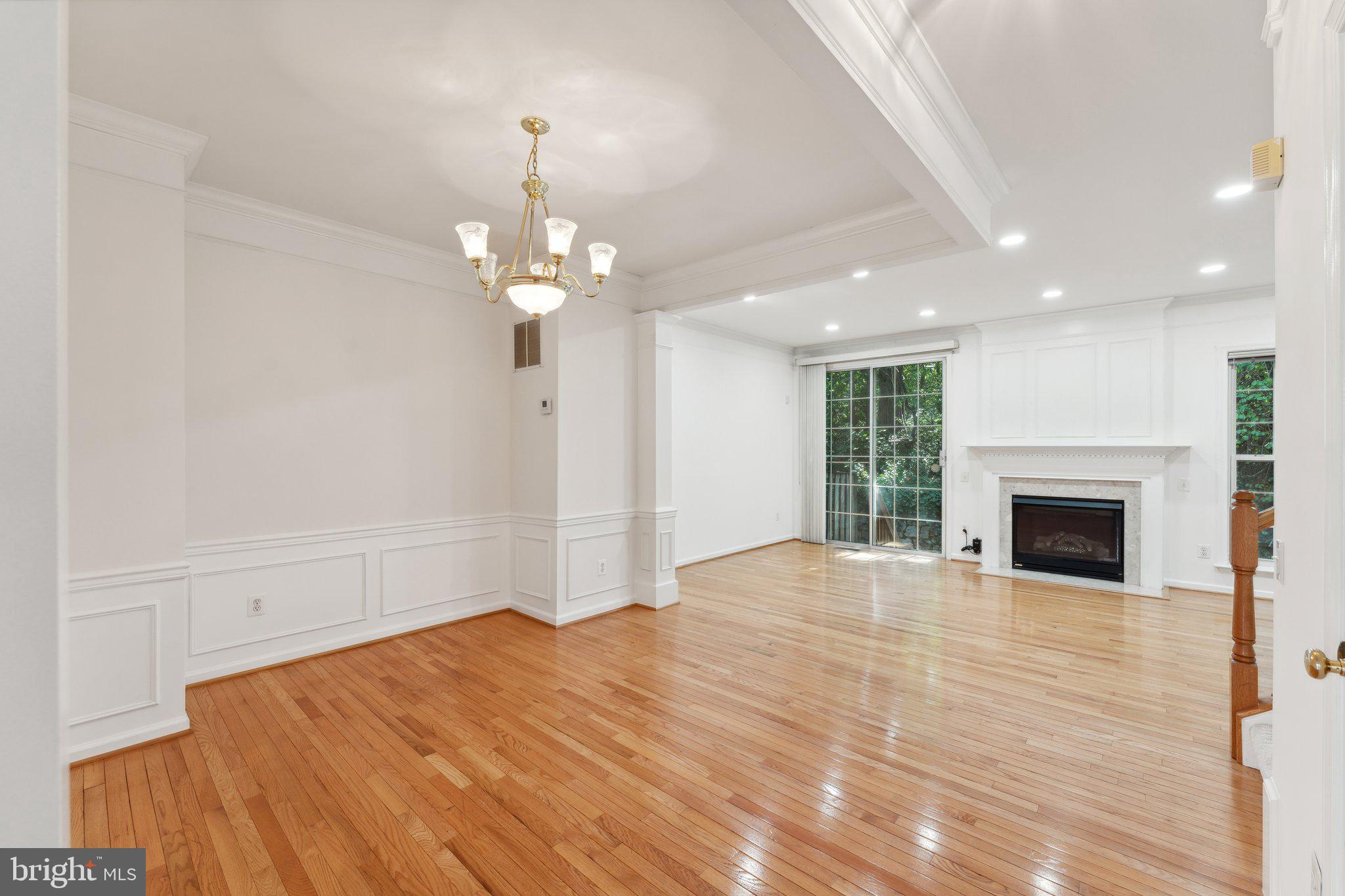 HERITAGE WOODS - Residential Lease