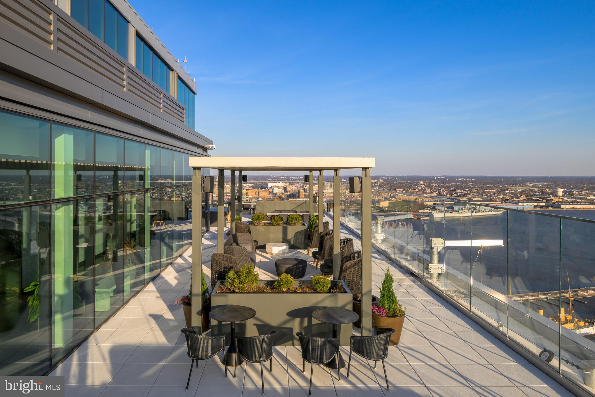 SOCIETY HILL - Residential Lease