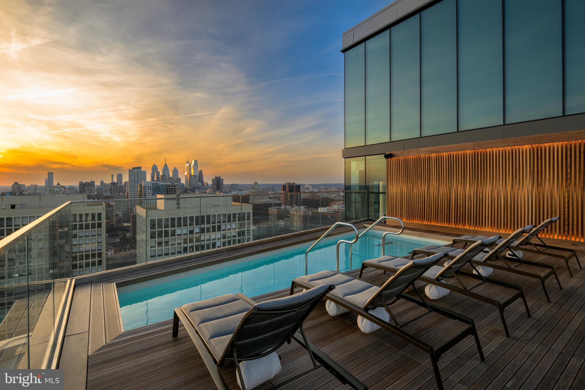 SOCIETY HILL - Residential Lease