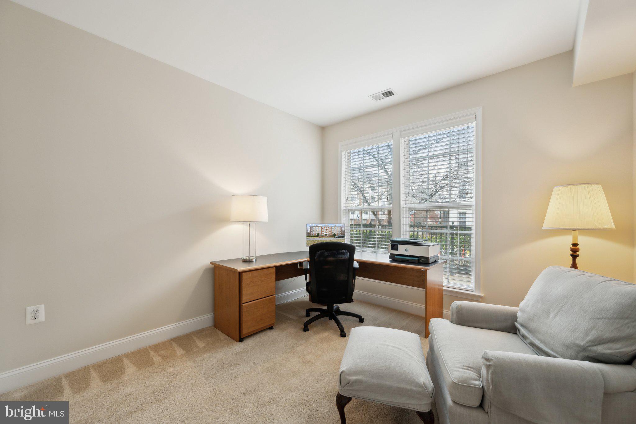 KING FARM BAILEYS COMMON - Residential