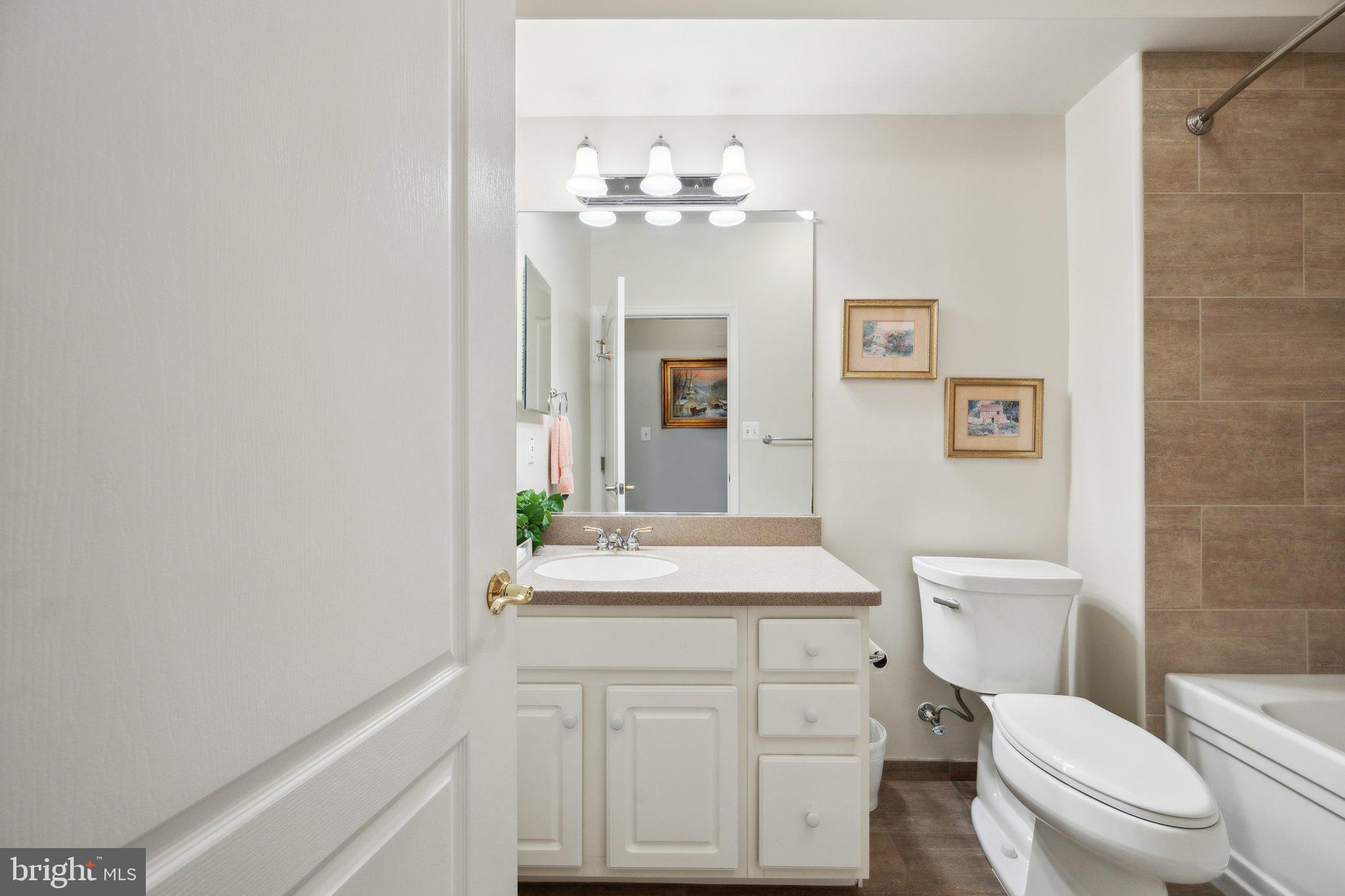 KING FARM BAILEYS COMMON - Residential