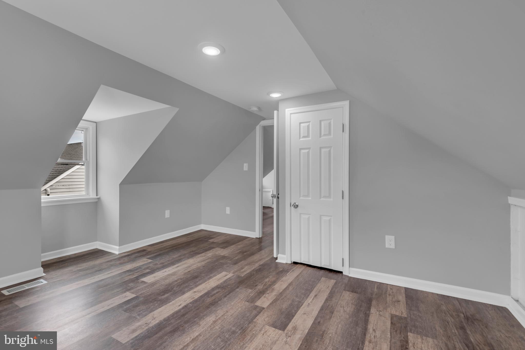 MURRAY POINT - Residential